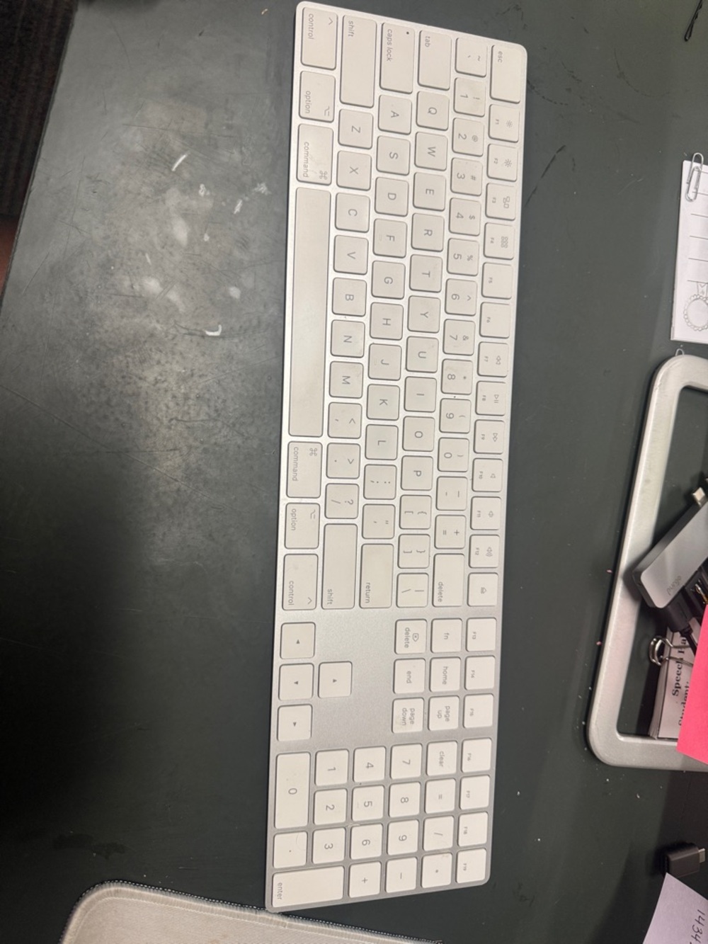 Apple White Wireless Slim Keyboard with Numeric Keypad